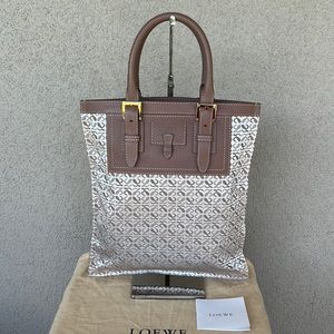 ❤️❤️❤️NWOT Authentic Loewe Handbag❤️❤️❤️